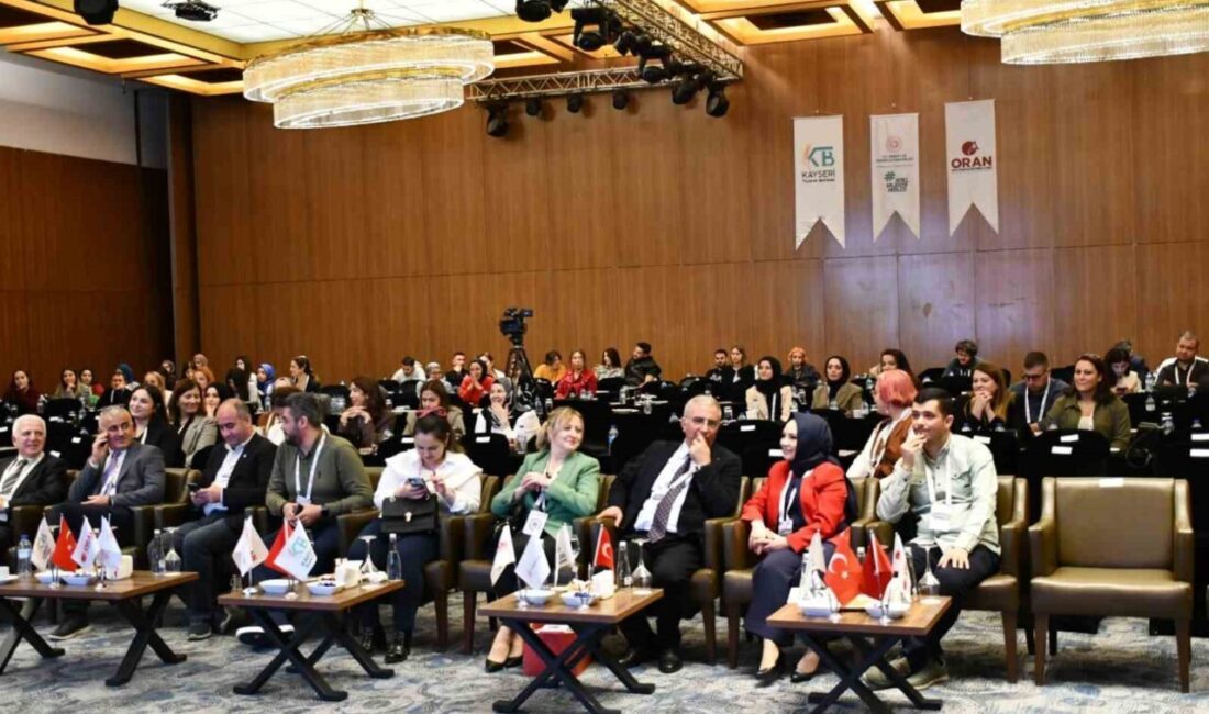 Kayseri Valisi, Et ve Et Ürünleri Çalıştayı’nda şehrin hayvancılıktaki önemi hakkında bilgi verdi Kayseri Ticaret Borsası'nda düzenlenen çalıştayda, Vali Gökmen Çiçek, Kayseri'nin hayvancılıkta