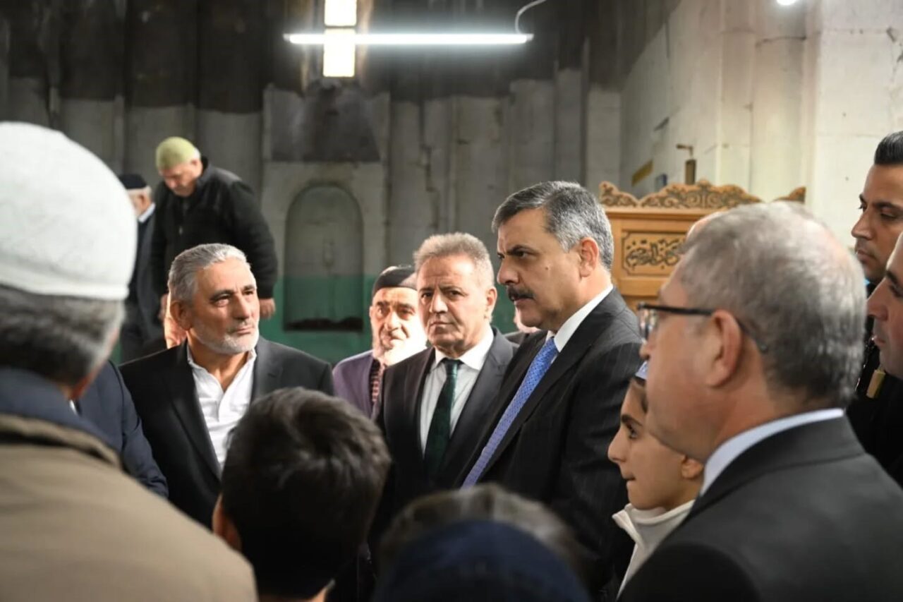 Erzurum Valisi Mustafa Çiftçi, Tortum ilçesinde Cuma namazını Taş Camii'nde