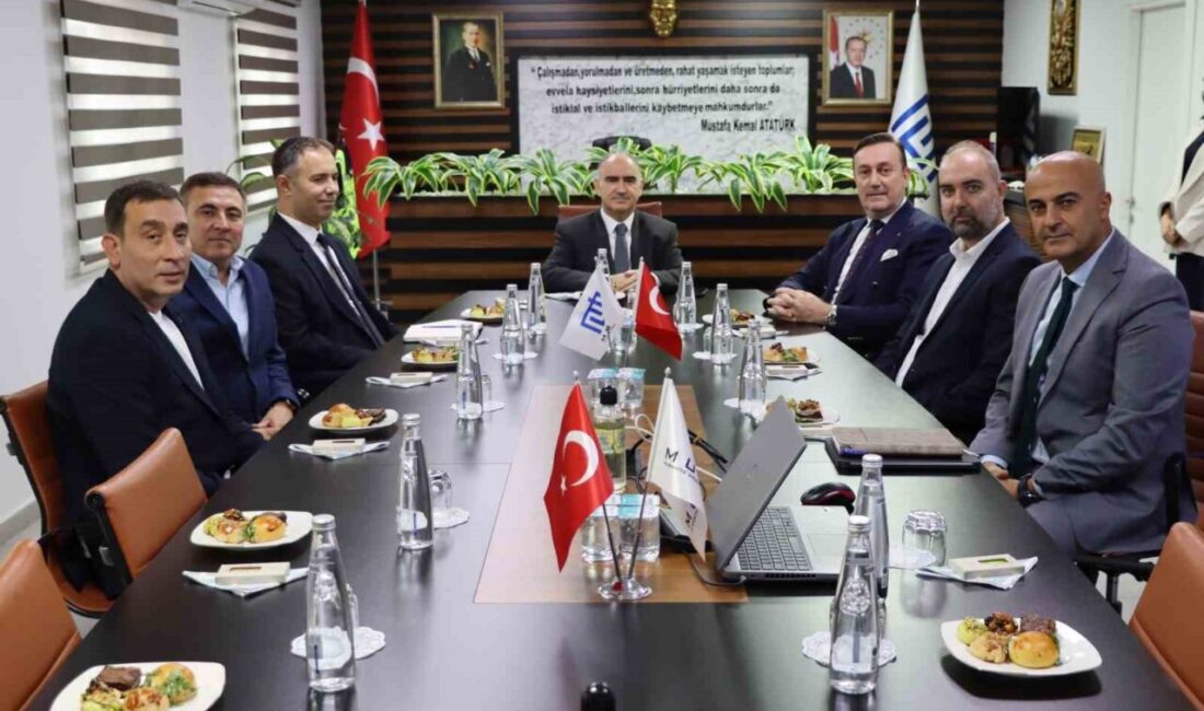Manisa Valisi Vahdettin Özkan, Muradiye Organize Sanayi Bölgesi'ni ziyaret ederek