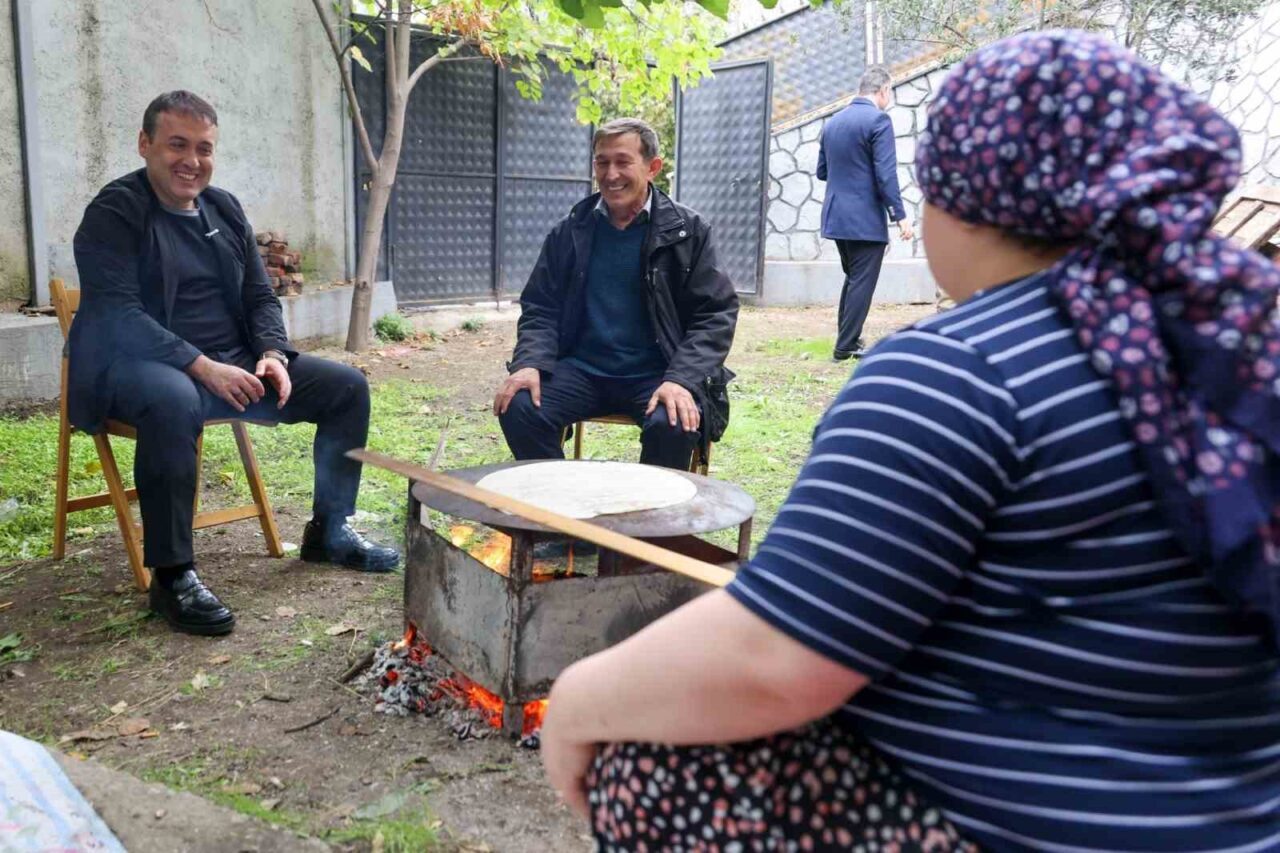 Bilecik Valisi Faik Oktay Sözer, Küplü Köyü’nde vatandaşlarla buluşarak keyifli