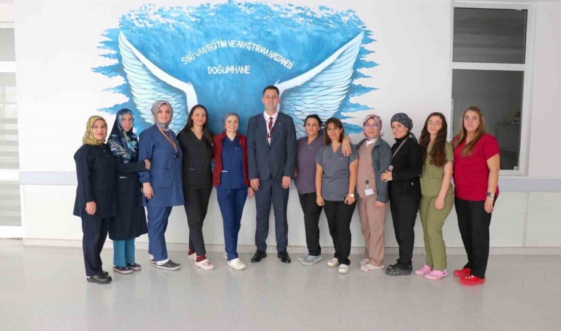 Van Eğitim Araştırma Hastanesi, 15 Bin Kadına Normal Doğum ve Emzirme Eğitimi Verdi Van Eğitim ve Araştırma Hastanesi, 2023'ün başından bu yana 15