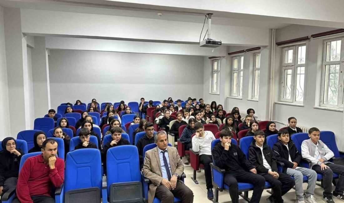 Van İl Müftülüğü, Liselerde “5 Soru ve 5 Cevap” Konferansları Düzenliyor Van İl Müftülüğü, okullarda "5 Soru ve 5 Cevap" temalı