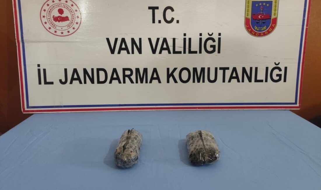 Muradiye’de Jandarma Operasyonu: 502 Gram Skunk Maddesi Ele Geçirildi Van'ın Muradiye ilçesinde jandarma tarafından gerçekleştirilen operasyonda 502 gram skunk