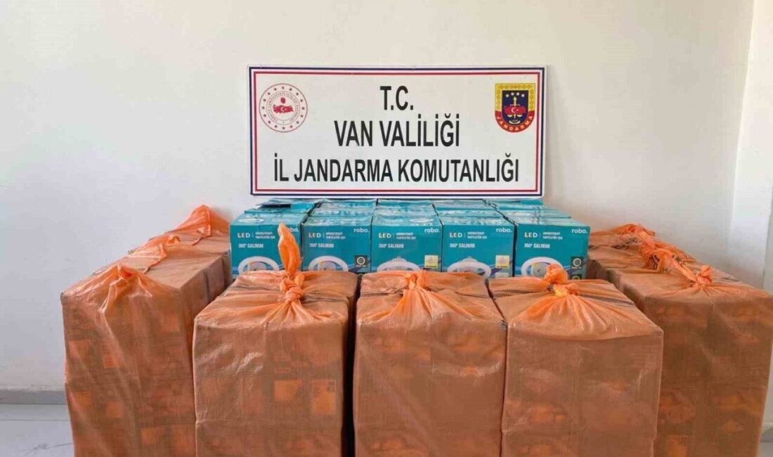 Başkale’de Jandarma Operasyonu: Gümrük Kaçağı Malzeme Ele Geçirildi Van'ın Başkale ilçesinde jandarma ekipleri, gümrük kaçağı malzeme ele geçirdi.