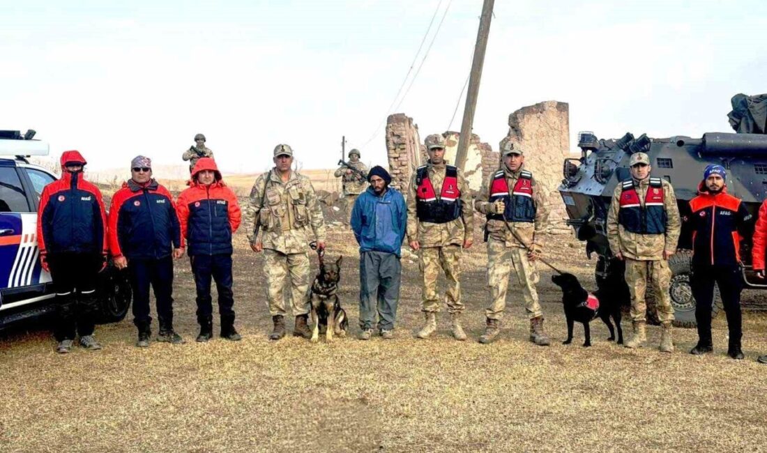 Özalp’te Kaybolan Genç, Jandarma Ekiplerinin Başarılı Çalışmalarıyla Ailesine Kavuştu. Van'ın Özalp ilçesinde 28 yaşındaki F.Y., jandarma ekiplerinin titiz çalışmalarıyla