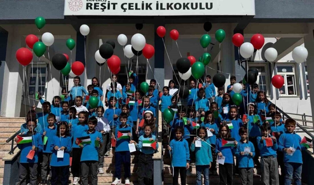 Van'daki okullarda öğrenciler ve öğretmenler, Filistin'deki duruma dikkat çekmek için