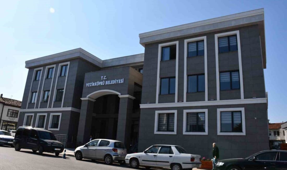 Samsun'un Vezirköprü Belediyesi, Mehmet Paşa Mahallesi'ndeki yeni hizmet binasında 6