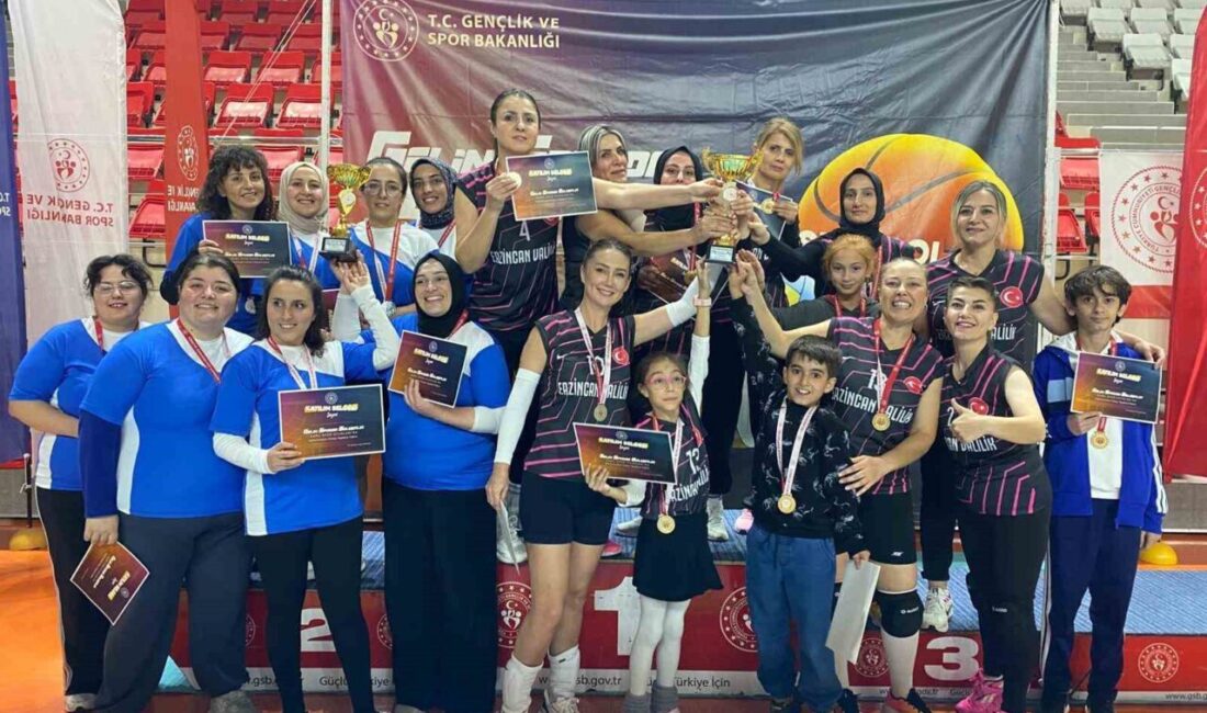 Erzincan'da gerçekleştirilen Kamu Spor Oyunları'nda voleybol branşında kadınlar kategorisinde Erzincan