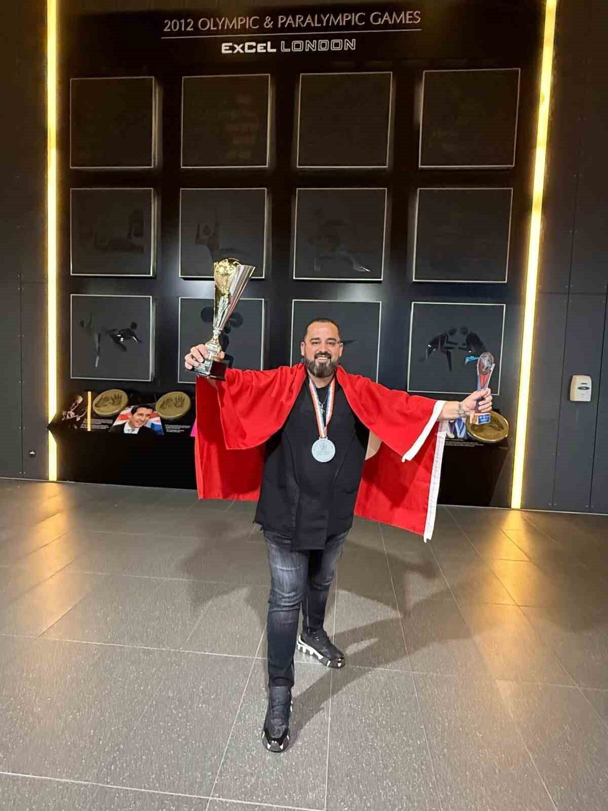 Diyarbakır'dan Yahya Gözmek, Londra'da düzenlenen uluslararası kuaförlük yarışmasında bireysel olarak