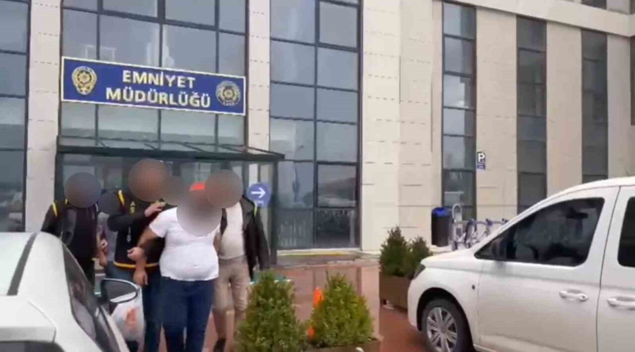Yalova’da düzenlenen fuhuş operasyonunda 4 yabancı kadın kurtarıldı, 3 şüpheli tutuklandı.