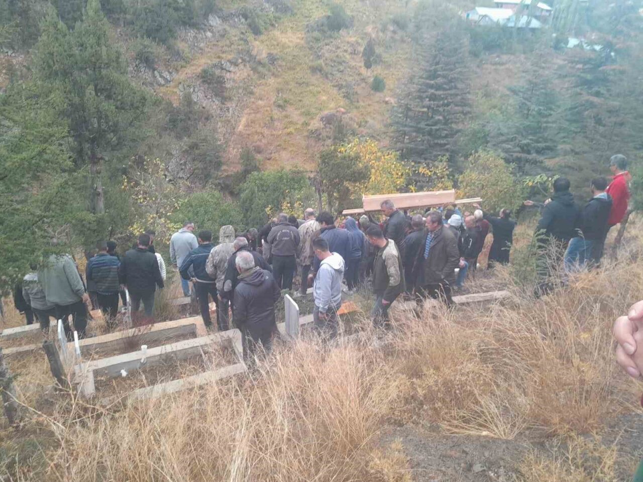 Adana'nın Saimbeyli ilçesinde çıkan yangında yaşamını yitiren işitme ve konuşma