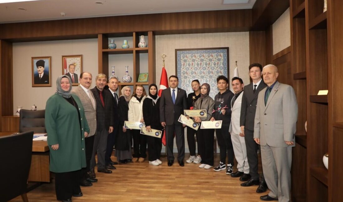 Kütahya Valisi Musa Işın, ulusal ve uluslararası yarışmalarda başarı gösteren