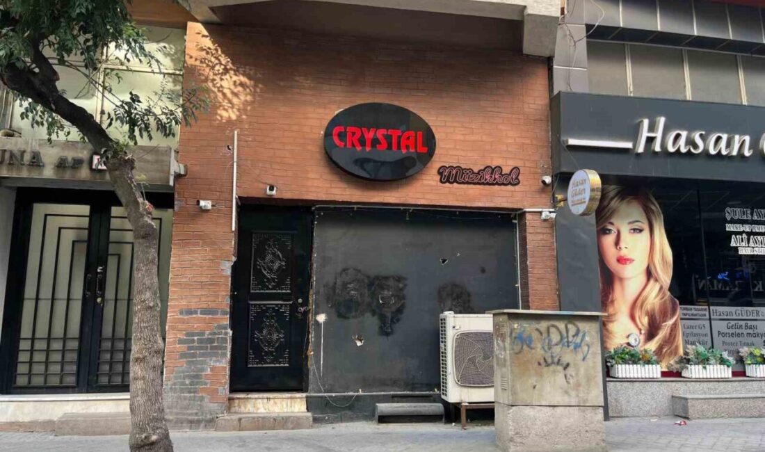 Eskişehir’de Yaşlı Kadının Şikayeti Üzerine Yüksek Sesli Eğlence Mekânı Kapatıldı Eskişehir Odunpazarı'nda bir eğlence yeri, yaşlı bir kadının şikayeti sonrası