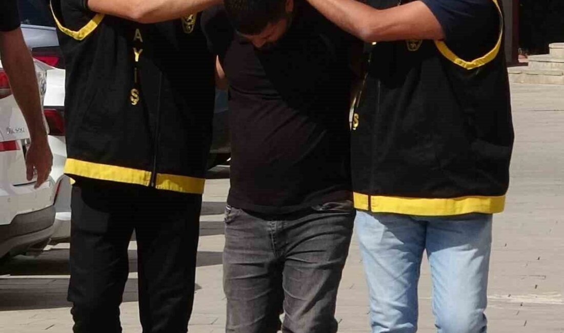 Adana'da eski sevgilisinin yeni partneri S.E. (48), Erdal Elik'i (40)