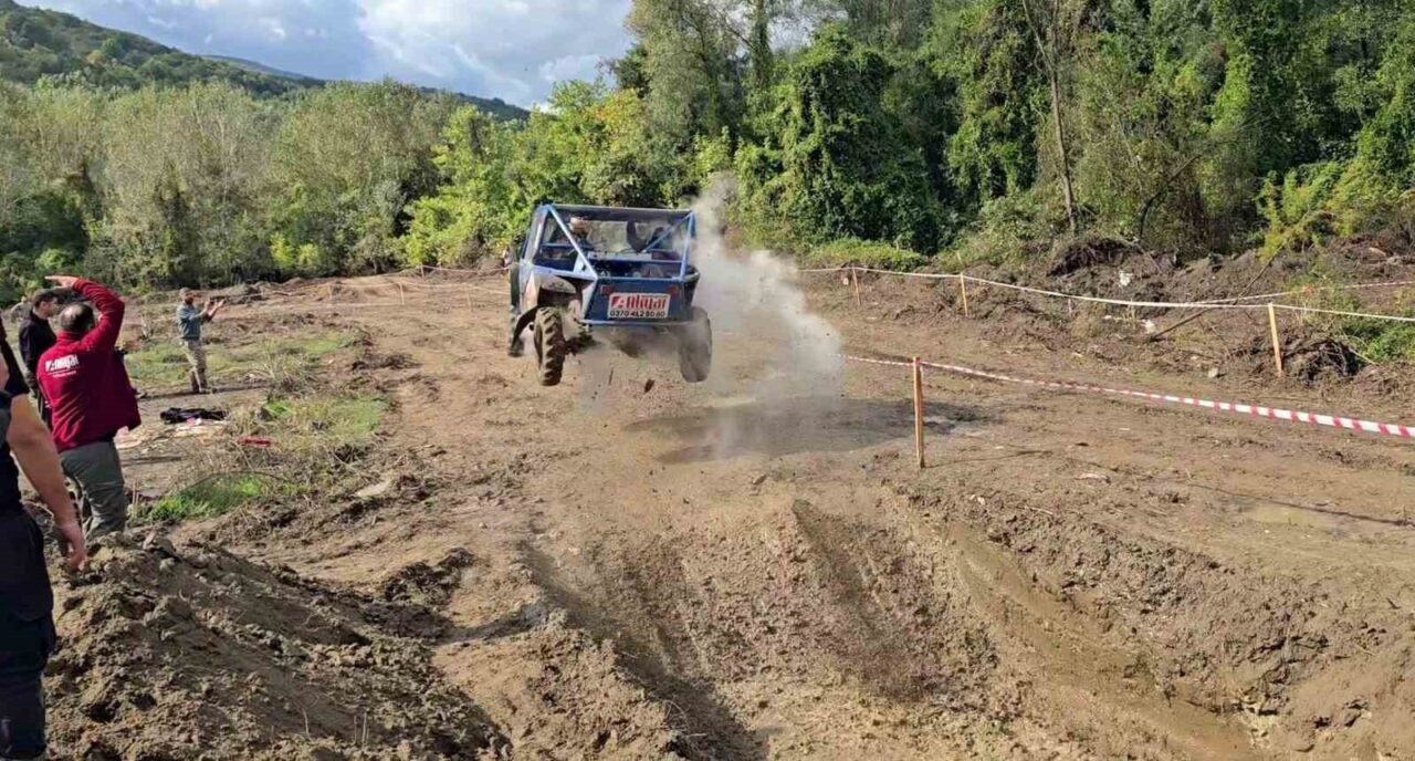 Karabük'ün Yenice ilçesindeki "1. Yenice Doğa Kamp ve Off-Road Festivali"