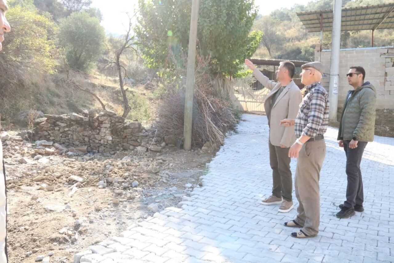 Yenipazar Belediye Başkanı Malik Ercan, ilçede devam eden yol ve