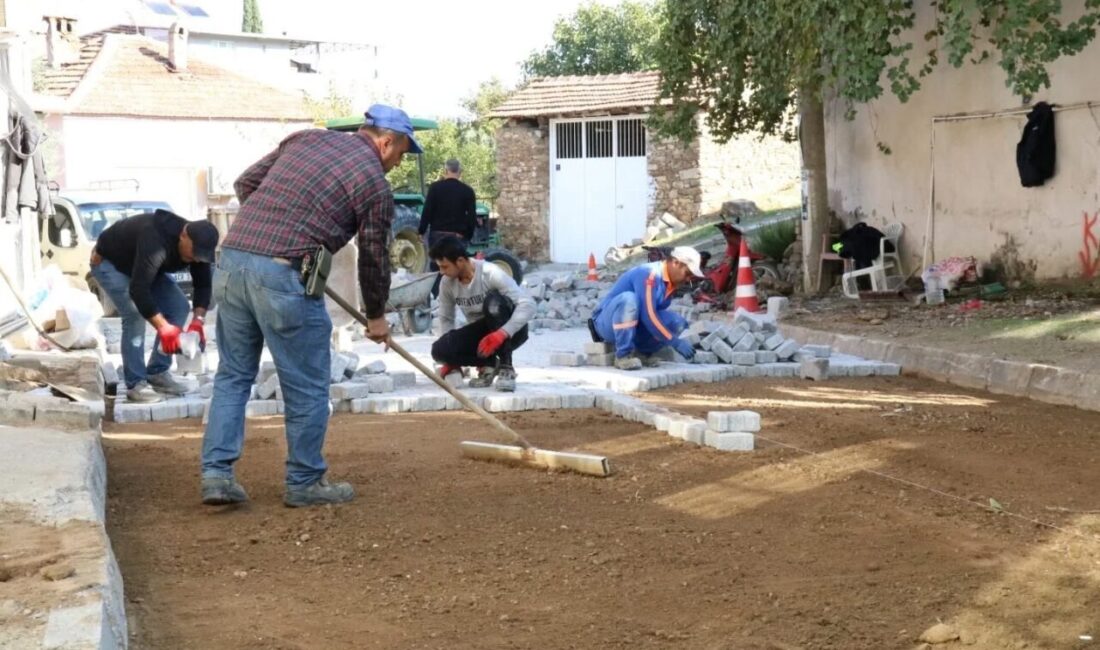 Yenipazar’da Altyapı ve Sosyal Tesis Çalışmaları Aralıksız Devam Ediyor Aydın'ın Yenipazar ilçesinde, Belediye Başkanı Malik Ercan önderliğinde altyapıdan sosyal