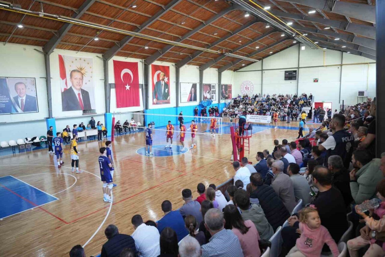 Yenişehir Belediyespor Voleybol Takımı, 2. Lig'de oynadığı 5 maçı da