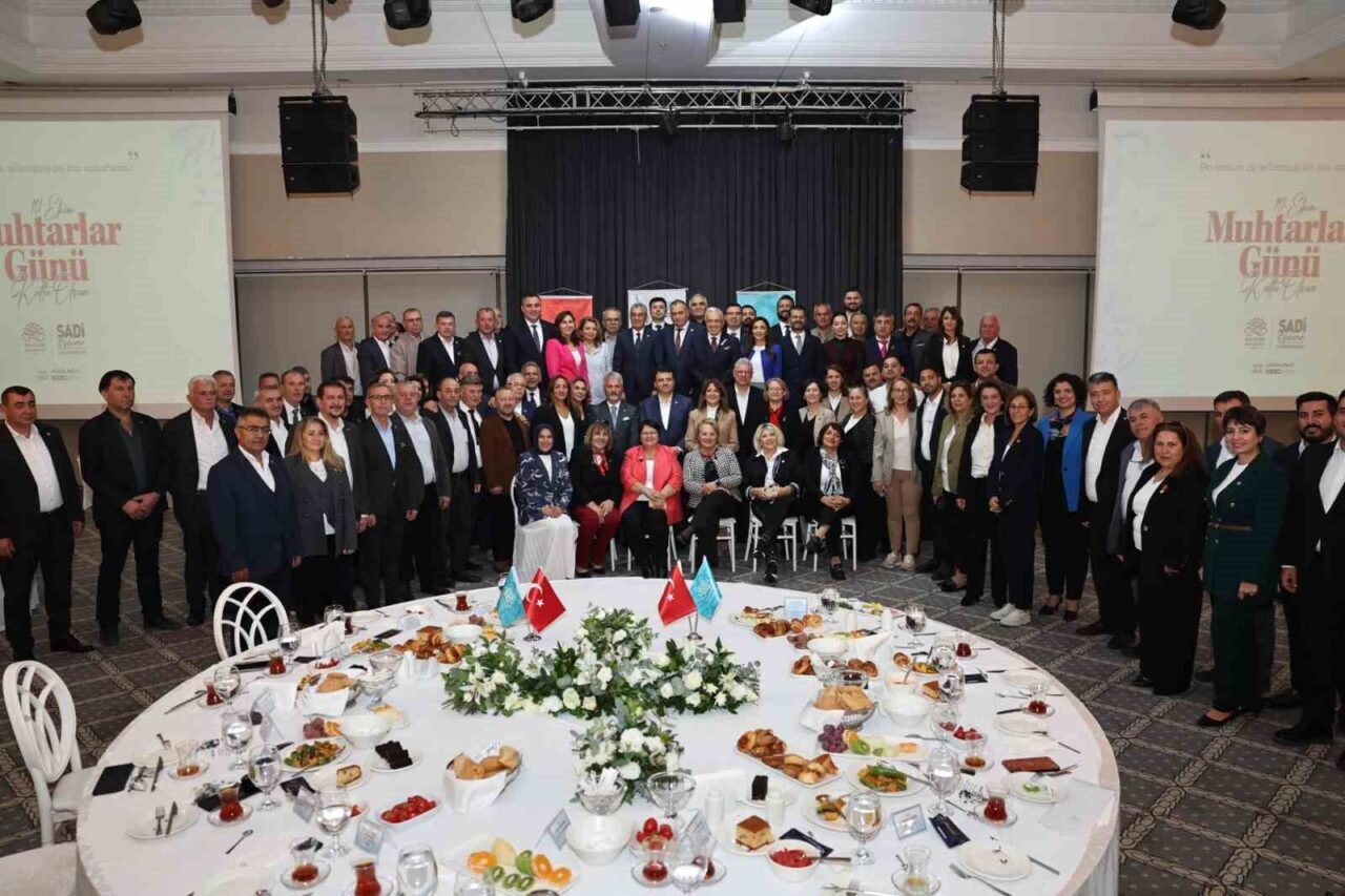 Nilüfer Belediyesi, 19 Ekim Muhtarlar Günü'nde 64 muhtarı bir araya