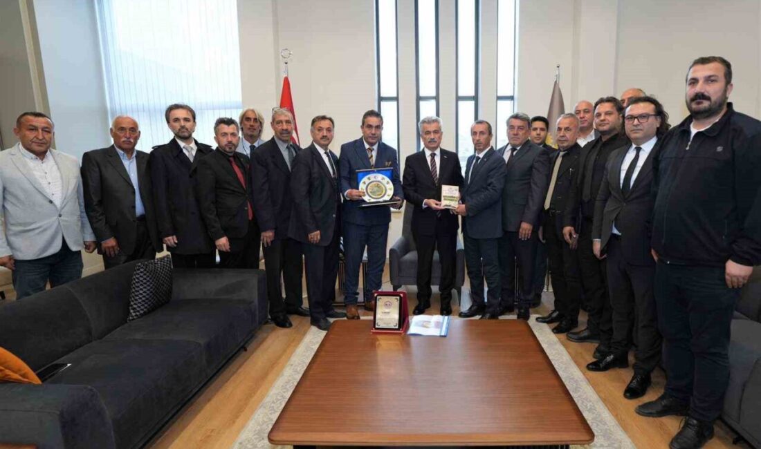 Alaplı Kent Konseyi ve Yerel Gazeteciler, Danıştay Başkanı Zeki Yiğit’i Ziyaret Etti Zonguldak’ın Alaplı Kent Konseyi Yönetim Kurulu ve yerel gazeteciler, Danıştay