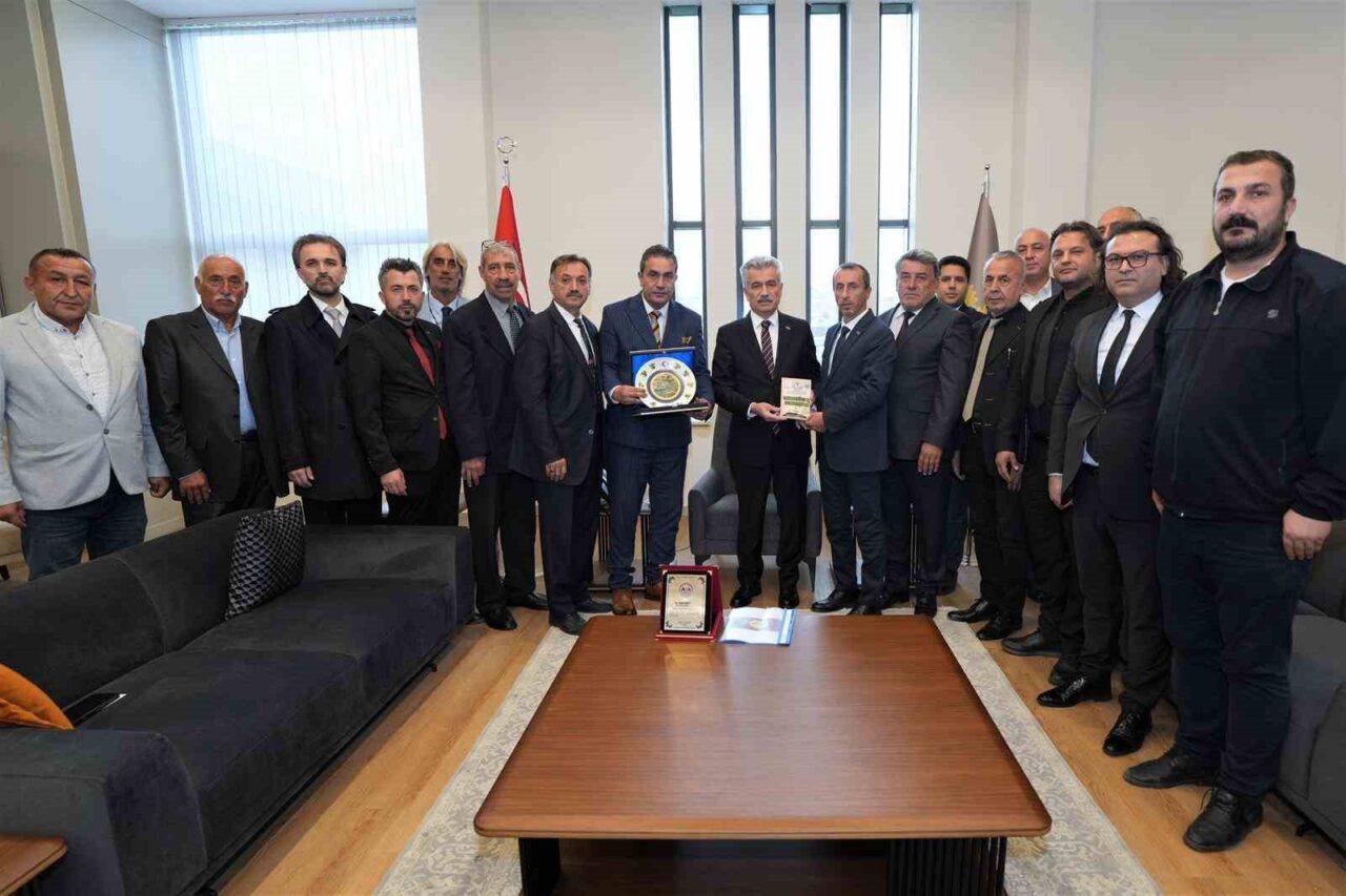 Zonguldak’ın Alaplı Kent Konseyi Yönetim Kurulu ve yerel gazeteciler, Danıştay