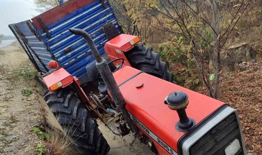 Kastamonu'da Cafer Somuncuoğlu'nun kullandığı traktör, direksiyon hakimiyetinin kaybedilmesi sonucu yoldan
