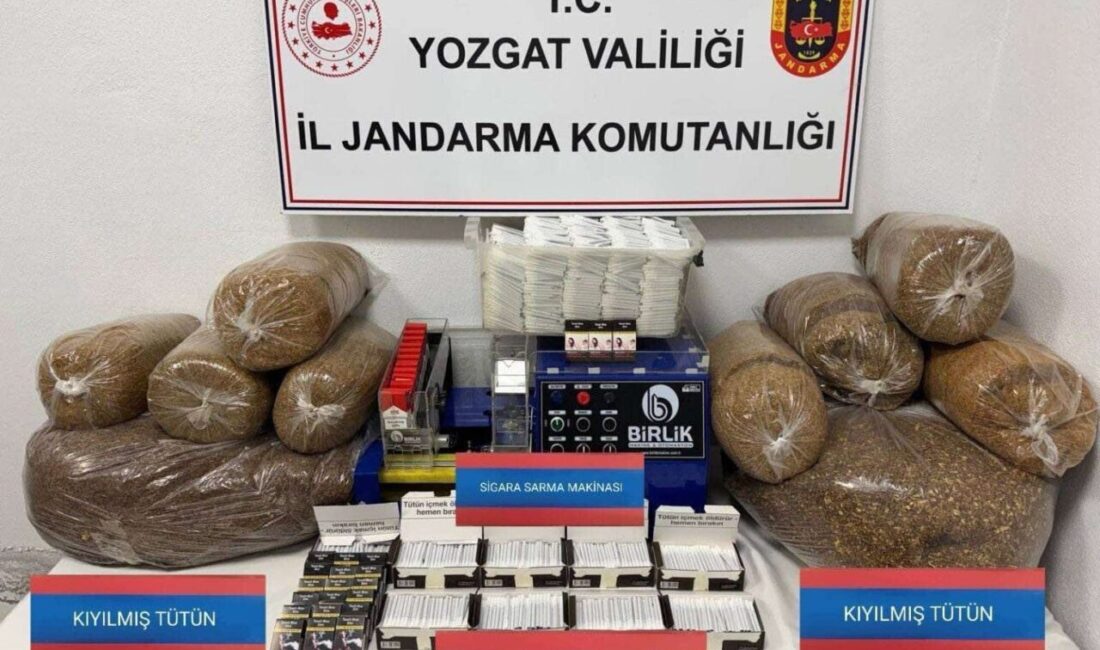 Yozgat’ta Jandarma, Kaçak Tütün Mamullerine El Koydu Yozgat'ın Akdağmadeni ilçesinde jandarma operasyonu sonucu B.K. isimli şahsın dükkanında