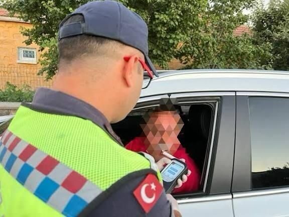 Yozgat'ın Sorgun ilçesinde gerçekleştirilen trafik denetiminde M.Ç. isimli sürücünün alkol