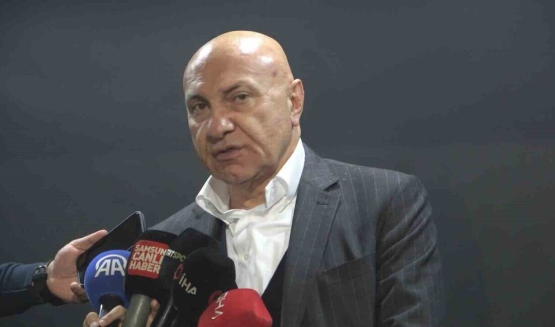 Samsunspor Kulübü Başkanı Yüksel Yıldırım, Dinamo Kiev'i 3-0 yenerek Avrupa