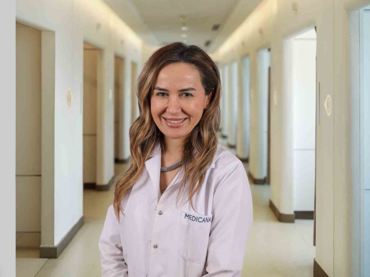 Op. Dr. İlkay Nafiye Topaloğlu, kadınların takvim yaşı ile yumurtalık