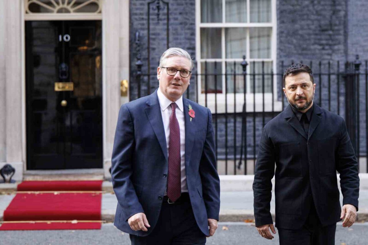 Zelenskiy: Tüm Rus Petrol Şirketlerinin Dünya Pazarından Çekilmesi Gerekiyor