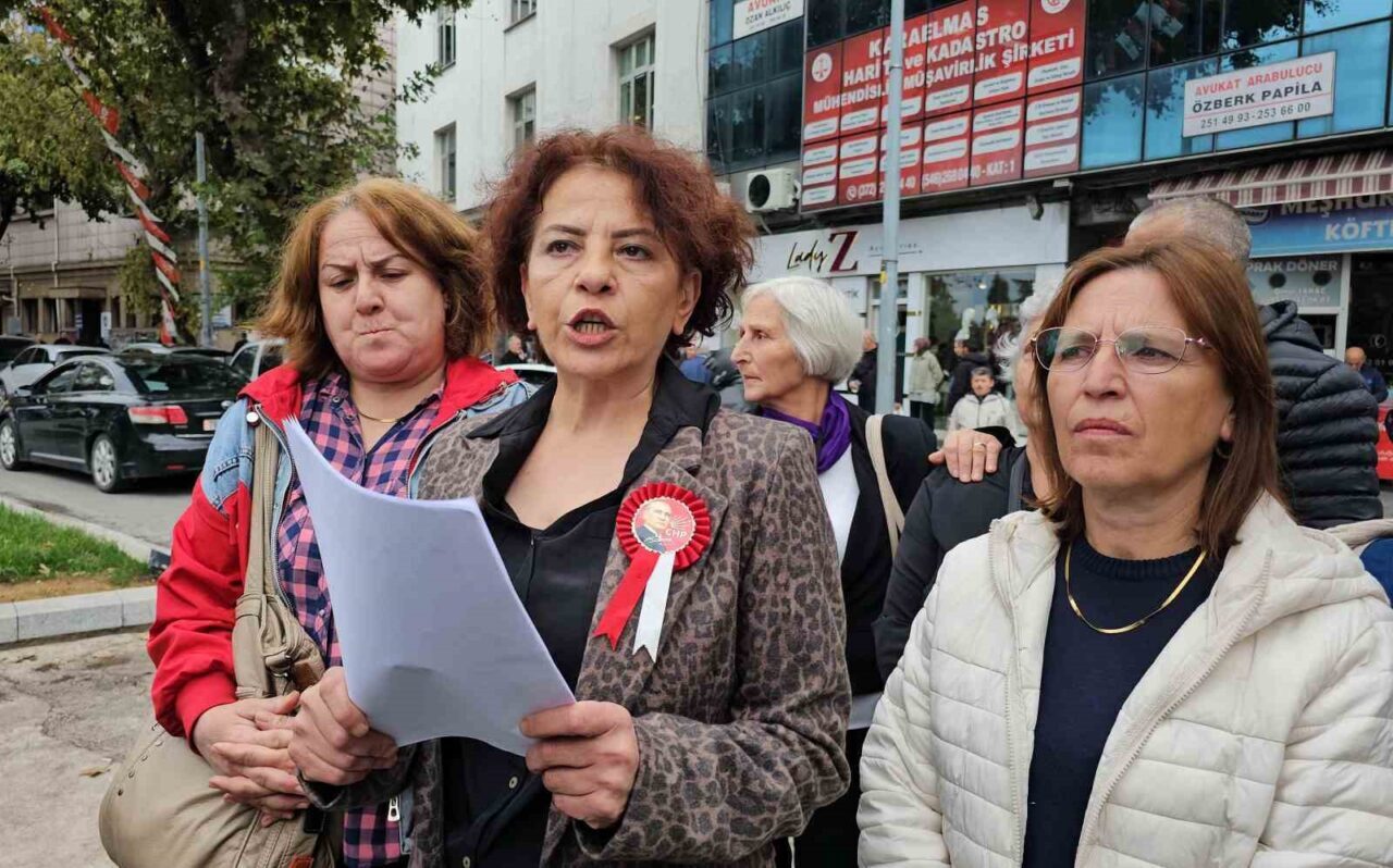 CHP Zonguldak Merkez İlçe Kadın Kolları Başkanı Zehra Sekme ve