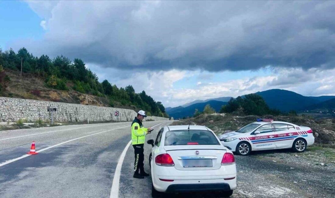 Zonguldak'ta yapılan denetimlerde aranan 56 kişi yakalandı, uyuşturucu ve ruhsatsız