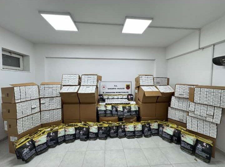Sakarya'nın Hendek ilçesinde jandarma, gerçekleştirdiği operasyonda 150 kilogram yasak tütün