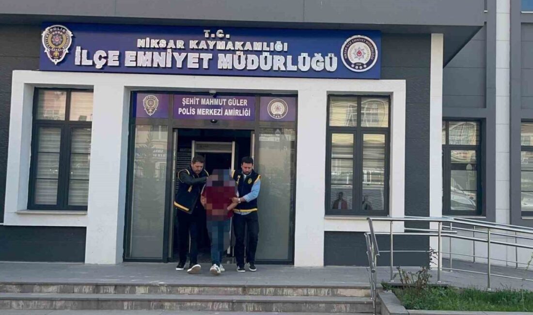 Tokat'ın Niksar ilçesinde, polis ekipleri Ünye Ağır Ceza Mahkemesi tarafından