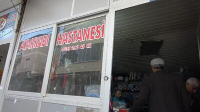 Bingöl'ün Solhan ilçesinde yaşayan Mahfuz Koçdağı, 15 yıldır küçük dükkanında