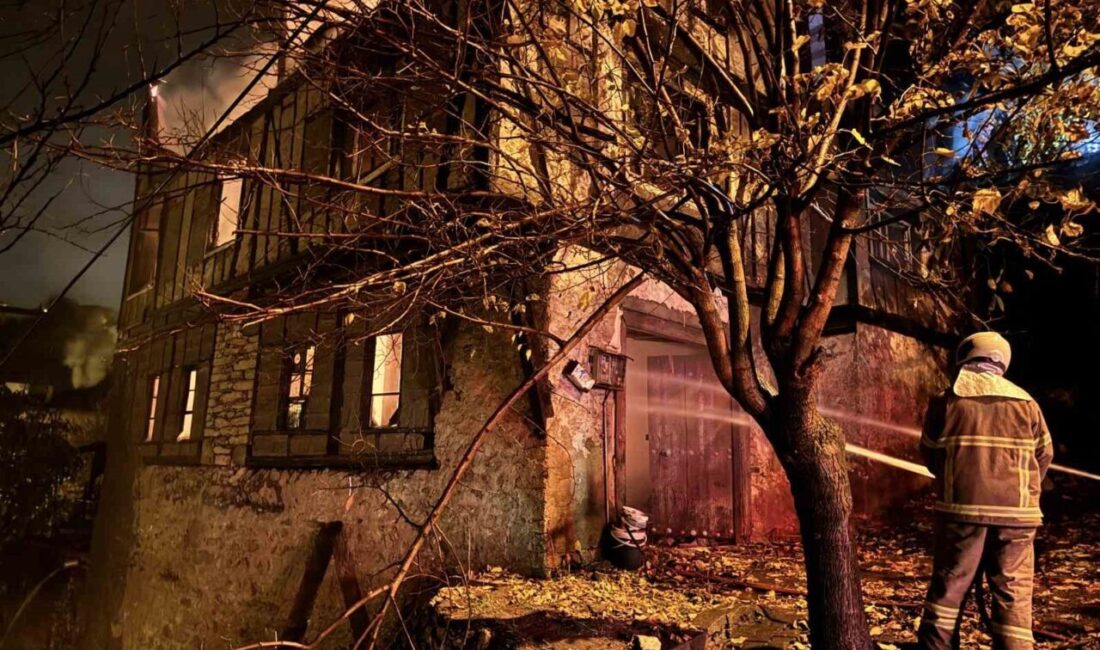 Safranbolu'da, Pınar Ç.’nin 150 yıllık tarihi konağında çıkan yangında, 5'i