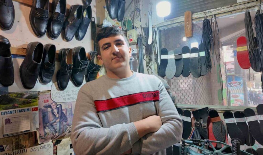 Siirt'te 16 yaşındaki Muhammed Nuri Soysal, dedesiyle birlikte 10 yaşında