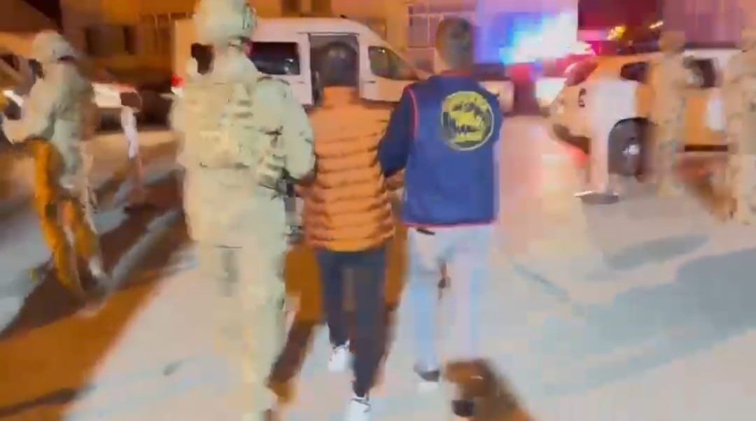 Van'ın Başkale ilçesinde, 20 yıl 10 ay hapis cezası bulunan