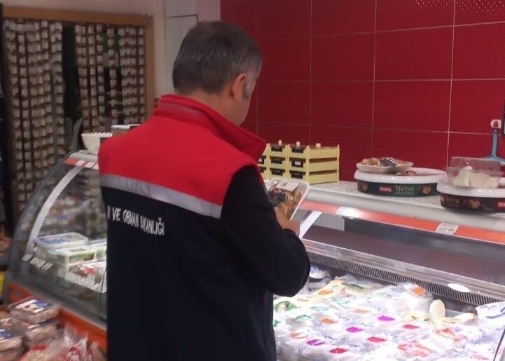 Erzurum’da Gıda Üretim Yerlerine Yönelik Denetim Faaliyetleri Sürüyor