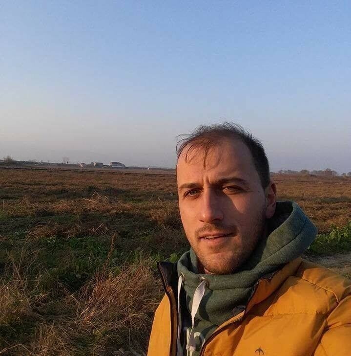 Bursa'nın Orhangazi ilçesinde halı sahada futbol oynarken rahatsızlanan 35 yaşındaki