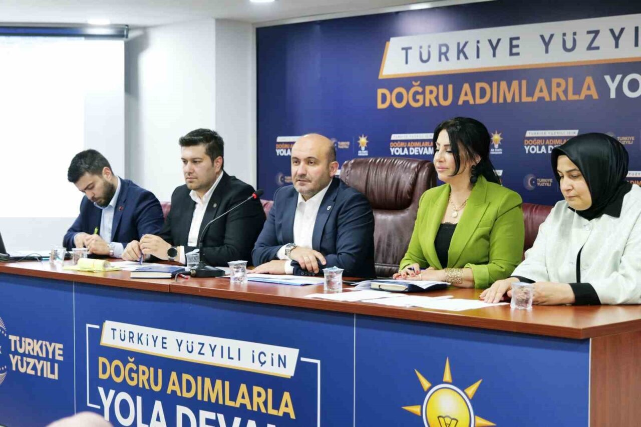 AK Parti Eskişehir İl Başkanlığı, Gürhan Albayrak'ın başkanlığında "3 Kademe