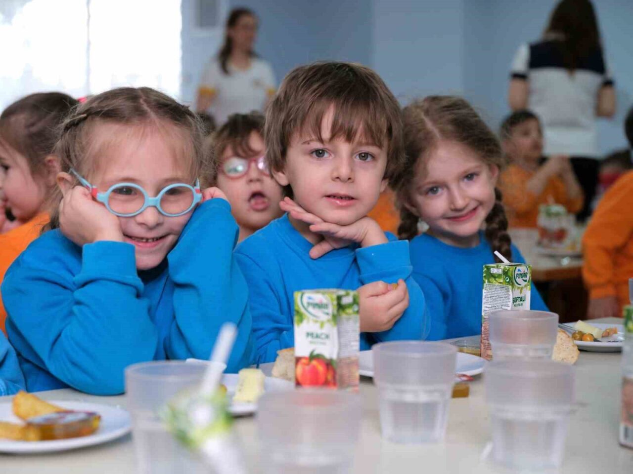 Yeşim Kreş, Şükrü Şankaya'nın 1988'de kurduğu ve 37 yıldır annelere