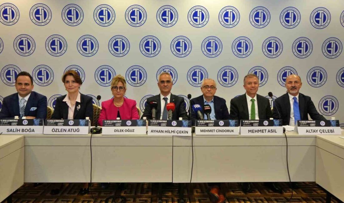 42. Ulusal Gastroenteroloji Haftası Antalya’da yapıldı. Prof. Dr. Dilek Oğuz,