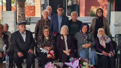 Marmaris Çetibeli Mahallesi'nde 1958'de öğretmenlik kariyerine başlayan 85 yaşındaki Ayten