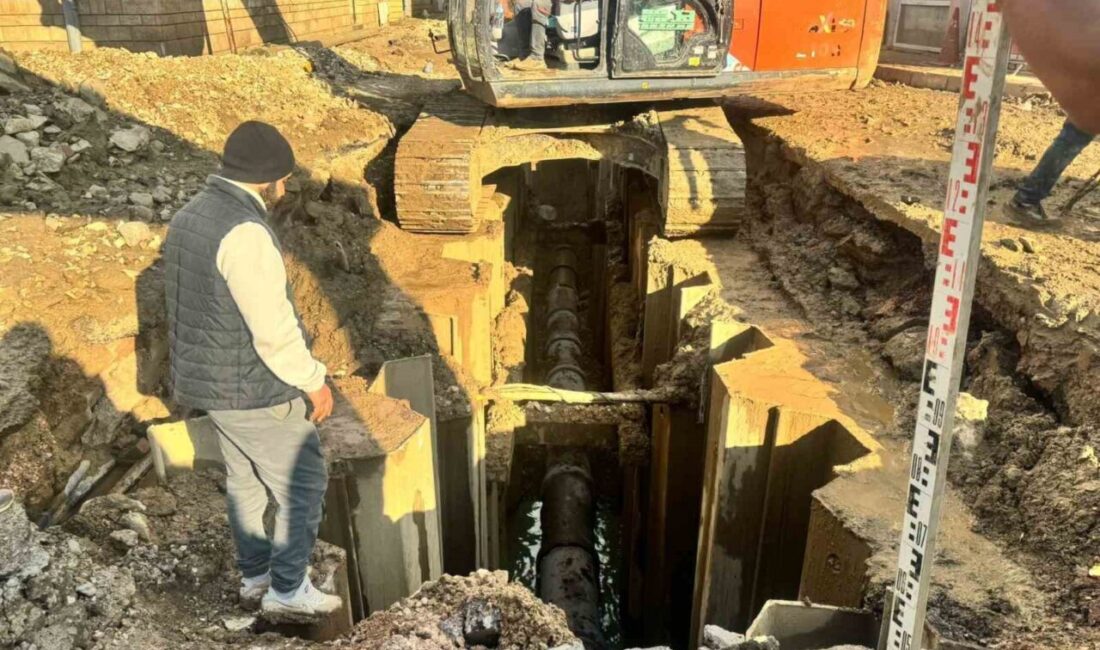 Erdek’teki Altyapı Çalışmalarında Bin Yıllık Bizans Sütunları Ortaya Çıktı Balıkesir'in Erdek ilçesinde, altyapı çalışmaları sırasında yaklaşık bin yıllık Bizans