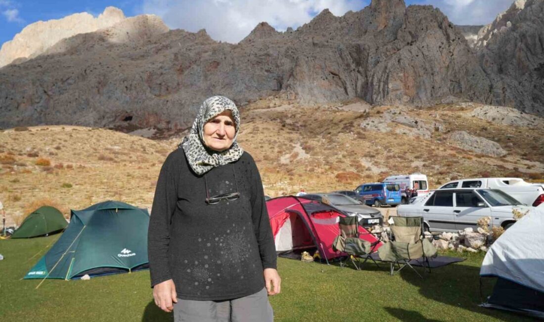 73 Yaşındaki Dağcı Hatun Okurkan, Gençlere Dağlarda Sağlık ve Enerji Kazandırıyor 73 yaşındaki Sivaslı dağcı Hatun Okurkan, Aladağlar'a tırmanarak gençlere doğaya