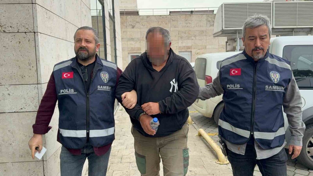 Samsun'da 8 yıl önce kızı Merve Adıgüzel'in merdivenden itilerek öldüğünü
