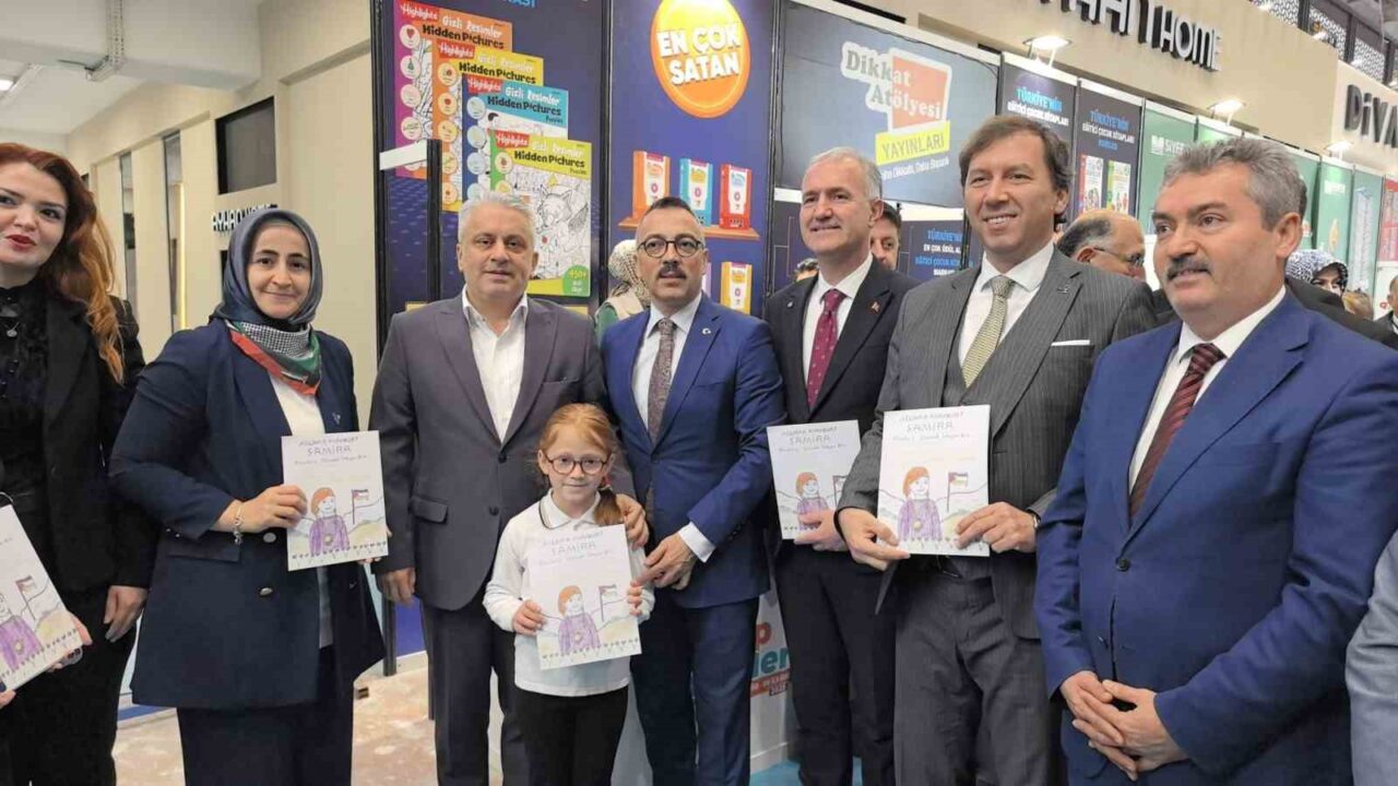 Bursa'nın İnegöl ilçesinde yaşayan 9 yaşındaki Aslıhan Karakurt, "Filistin'e Dönmek