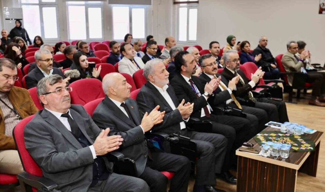 Tokat'ta düzenlenen "Uluslararası Fethin 950. Yılında Anadolu Fatihleri: Danişmendliler Sempozyumu"